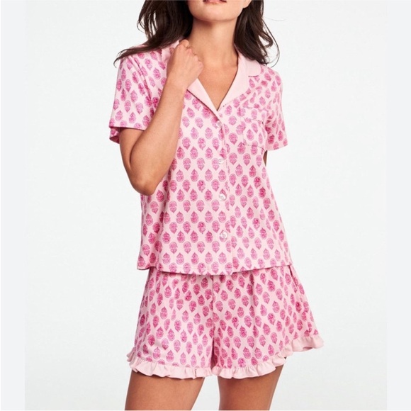 Roller Rabbit Other - Roller Rabbit Daisy Paisley Wyatt Polo Pajamas set